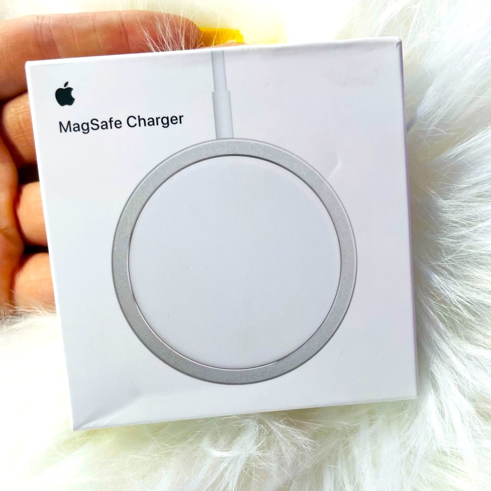 Apple MagSafe Charger (IPhone)